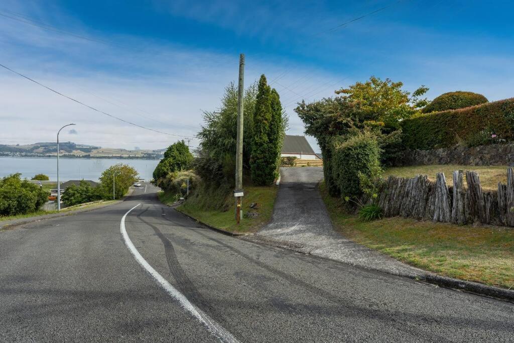 Charming Hideaway Taupo Exterior foto
