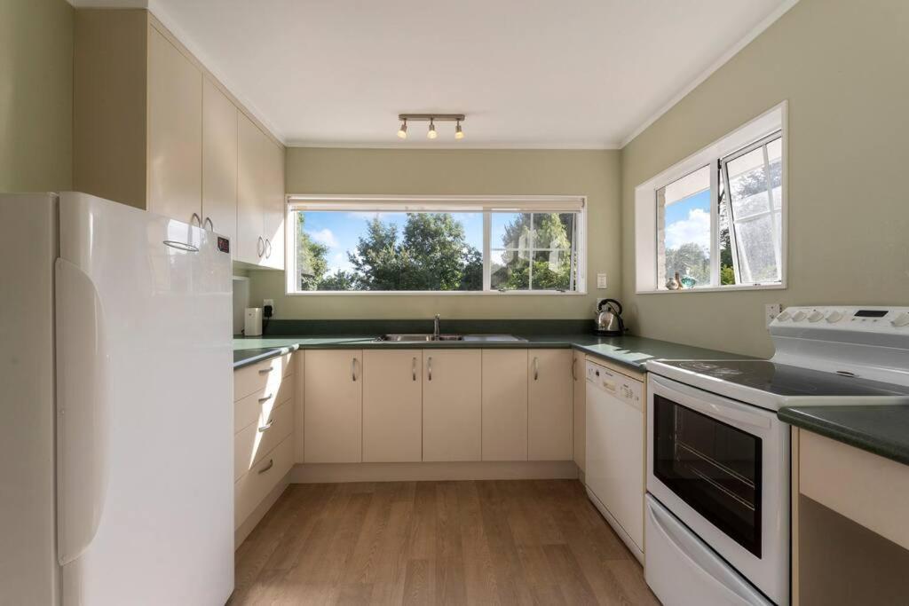 Charming Hideaway Taupo Exterior foto